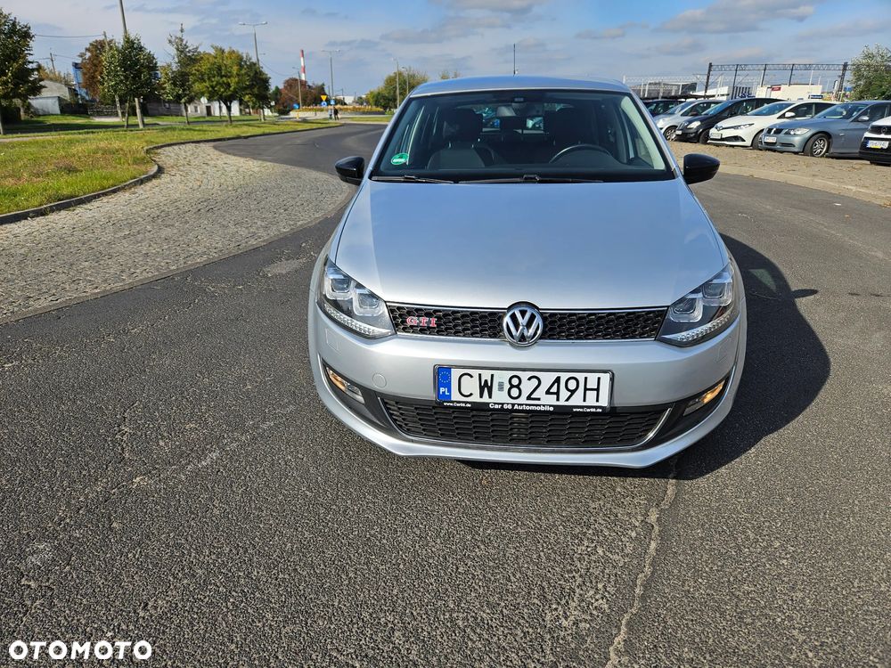 Volkswagen Polo 1.2 TSI Highline - 2