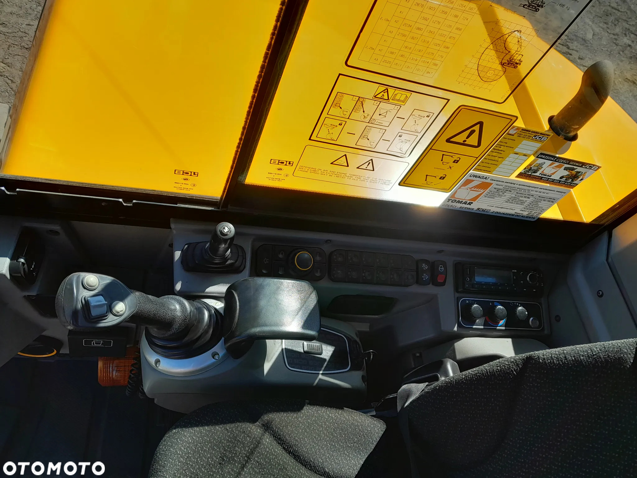 JCB 86C-2 - 26