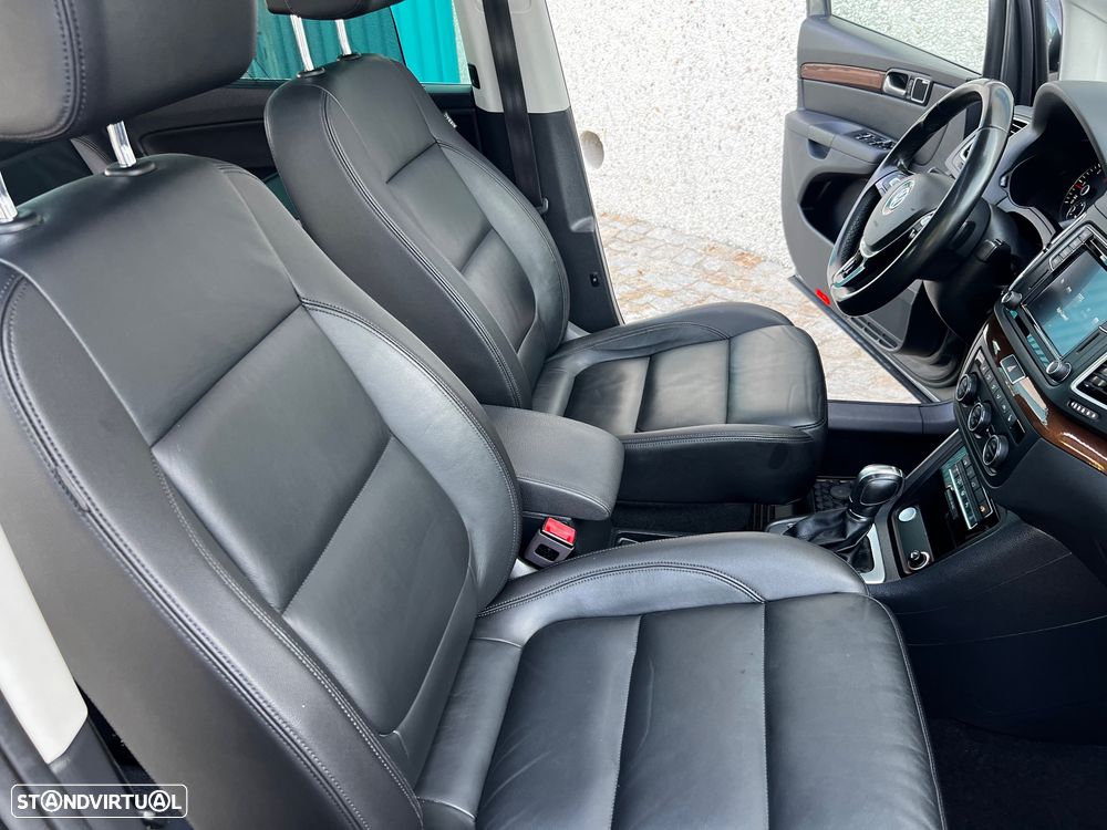 VW Sharan 2.0 TDI Blue Highline DSG - 36