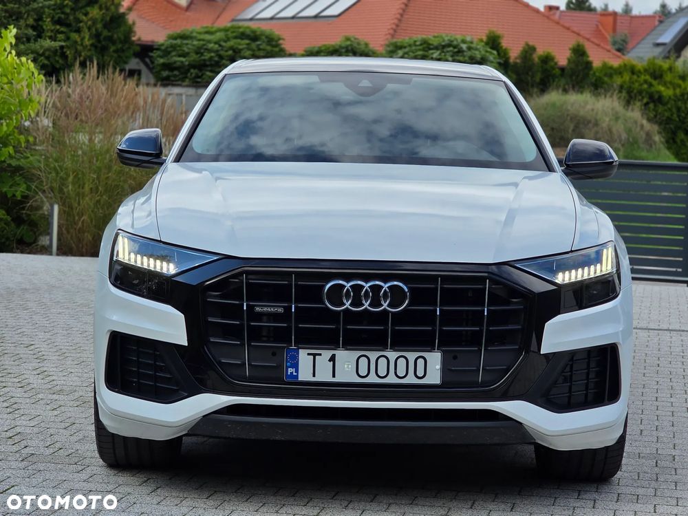 Audi Q8 - 11