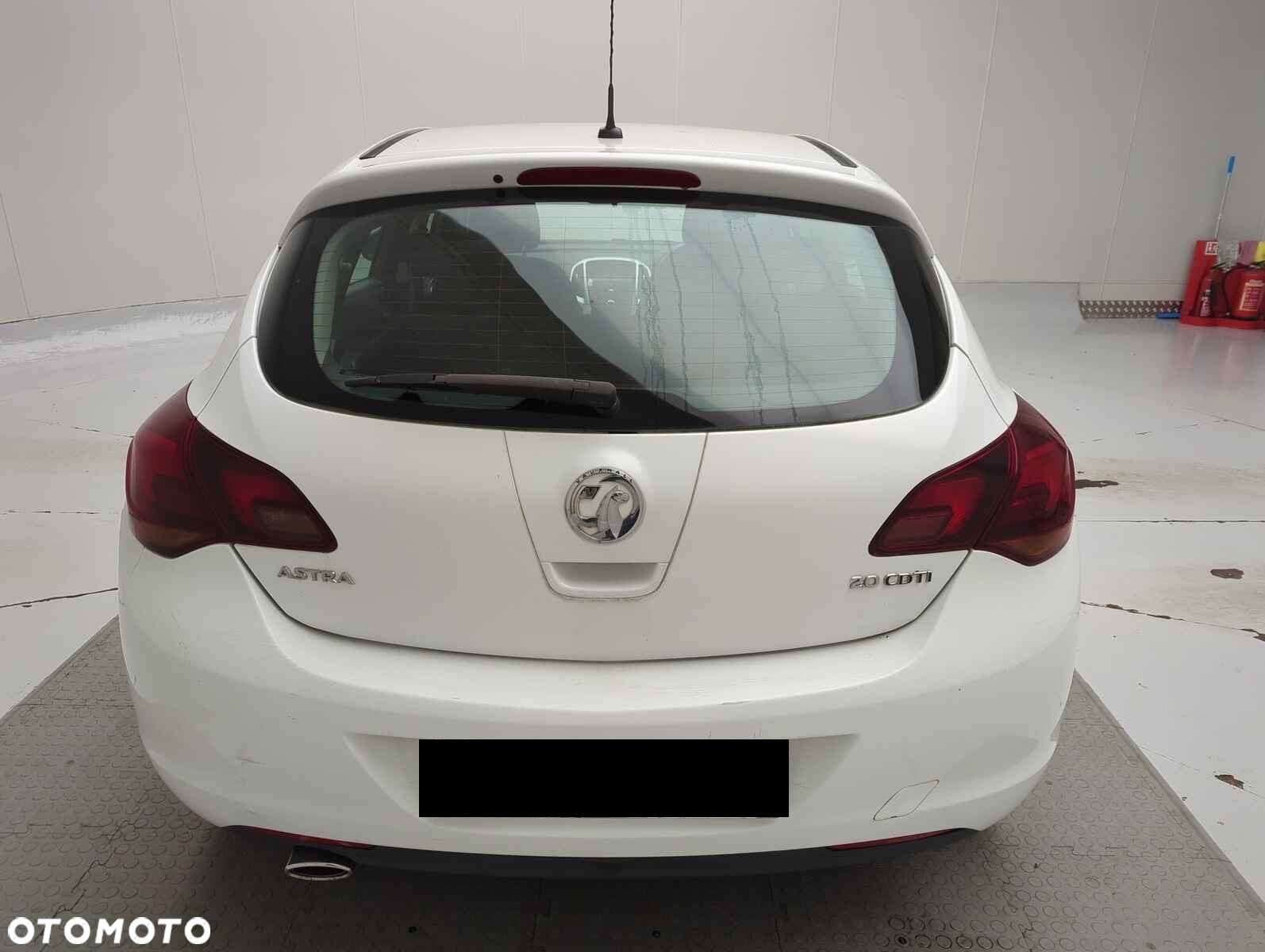 Opel Astra 2.0 CDTI DPF Innovation - 4