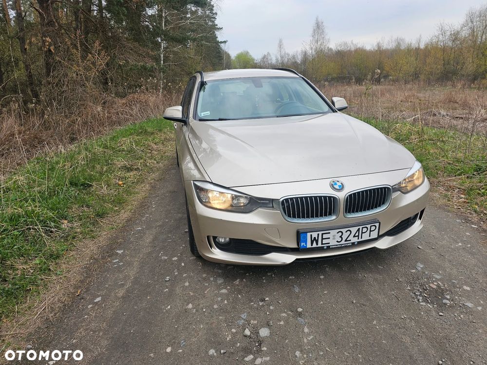 BMW Seria 3 318d Luxury Line - 4