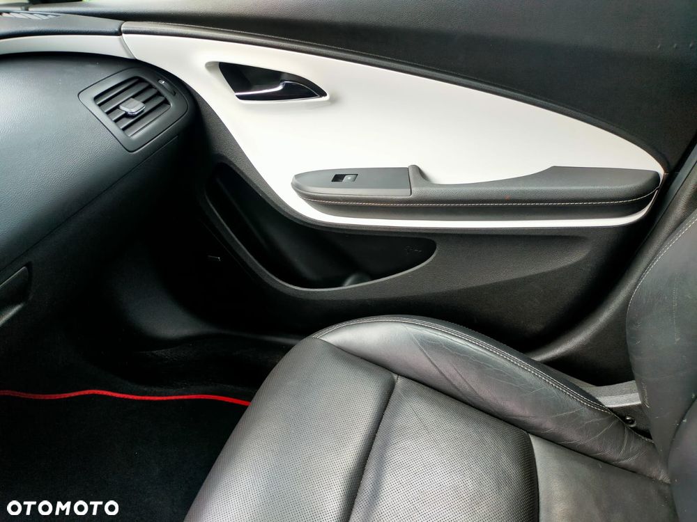 Chevrolet Volt Exclusive - 19