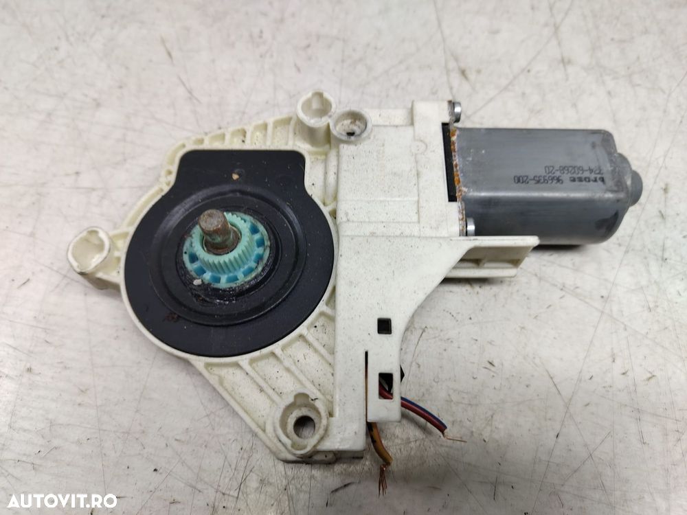 Motoras macara geam stanga fata 8k0959801a Audi Q7 4L [facelift] [200 - 1