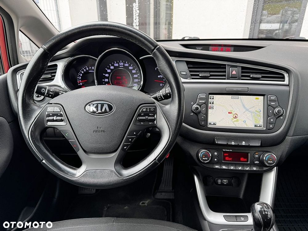 Kia Ceed 1.6 GDI L - 8