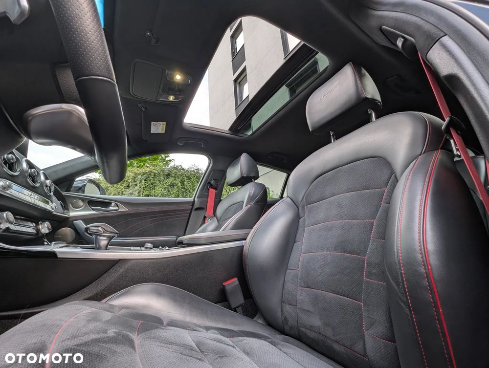 Kia Stinger 3.3 T-GDI V6 GT Prestige Line AWD - 8