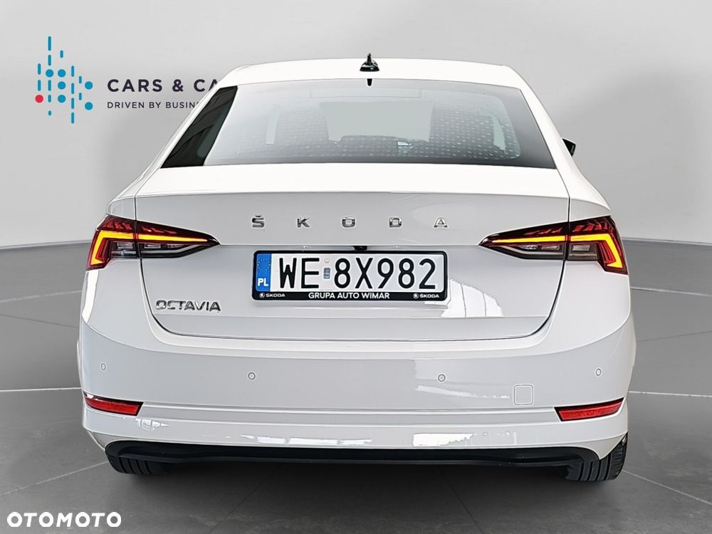 Skoda Octavia 2.0 TDI Ambition DSG - 4
