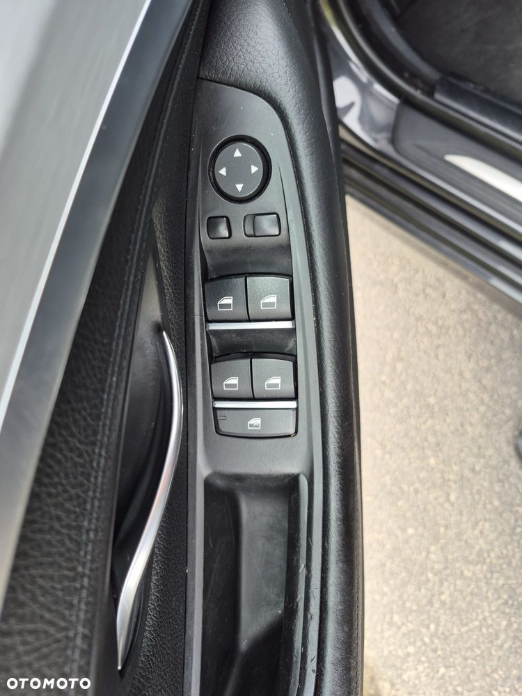 BMW Seria 5 520d xDrive - 20