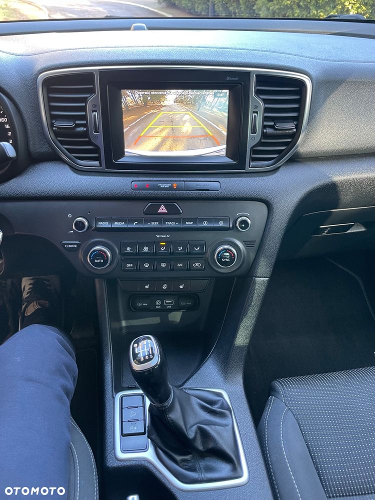 Kia Sportage 1.7 CRDI 2WD Dream-Team Edition - 16