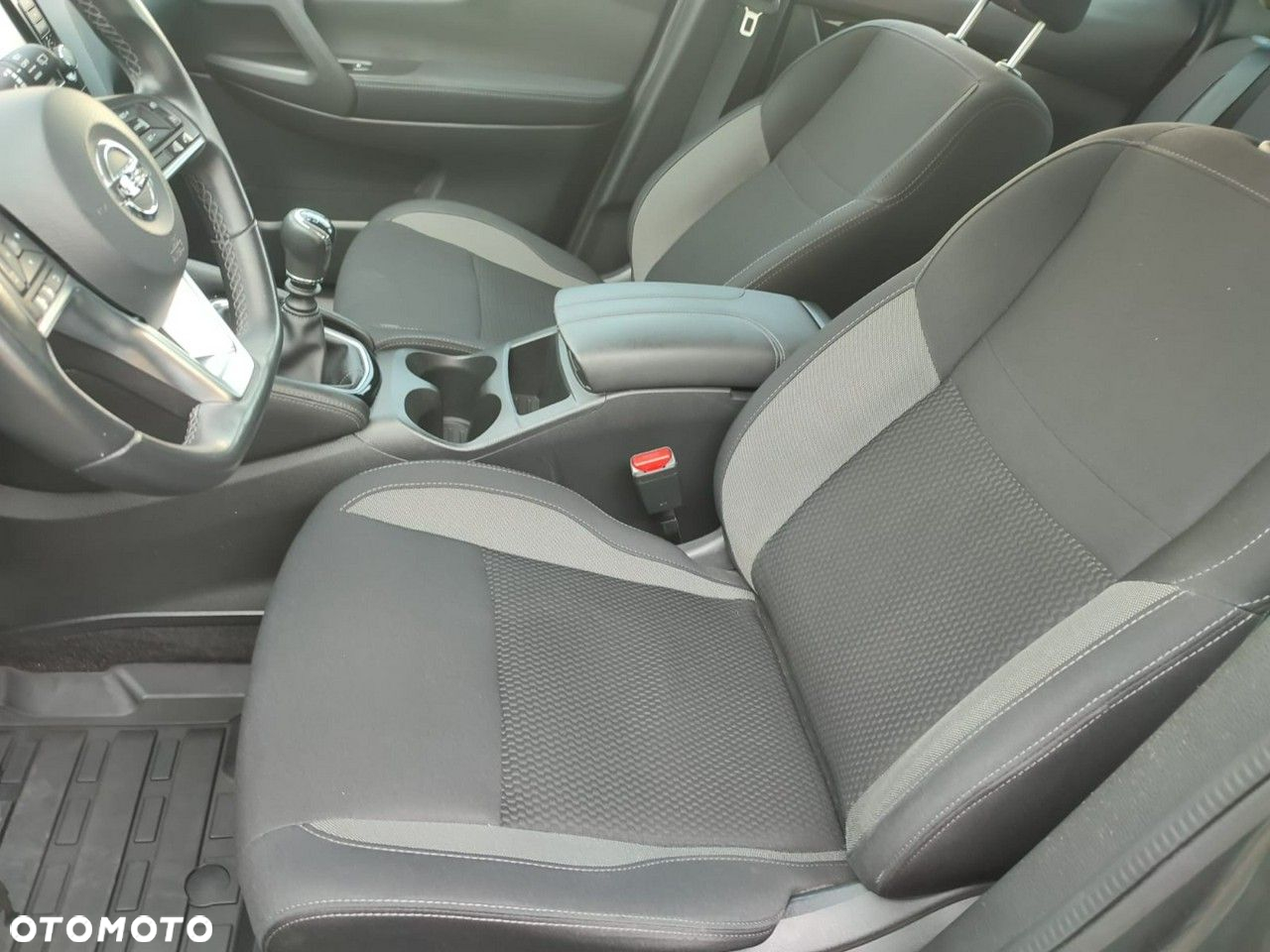 Nissan Qashqai - 16