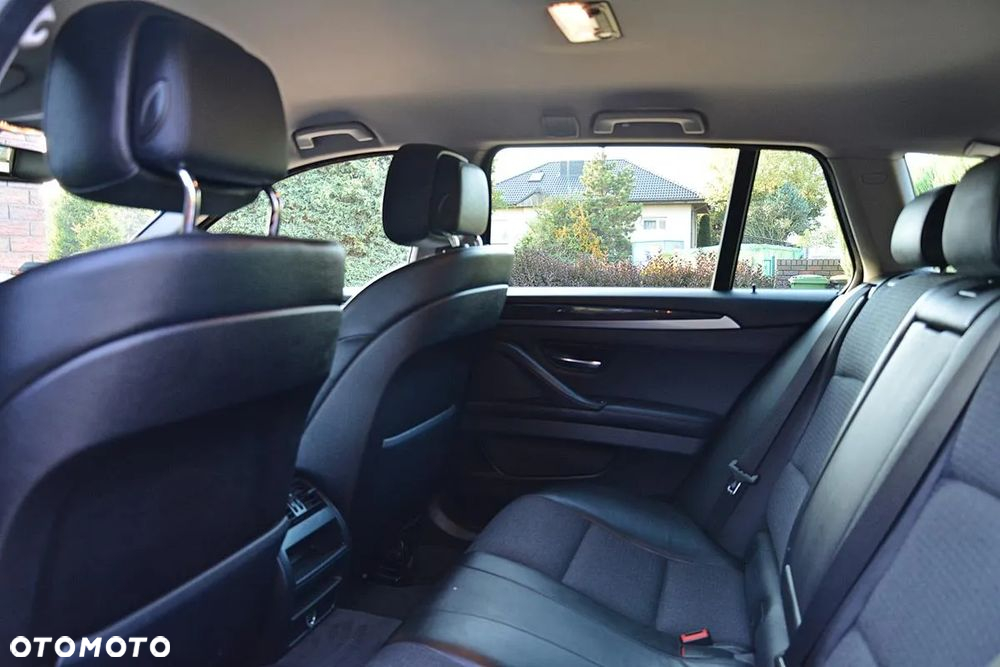 BMW Seria 5 520d Touring BluePerformance Sport-Aut - 29