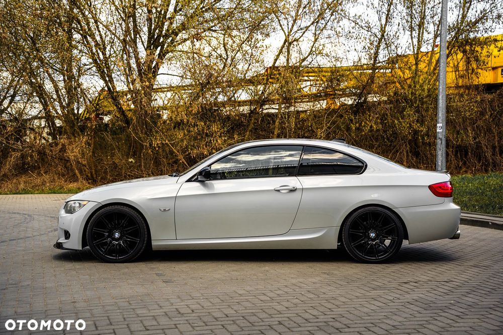 BMW Seria 3 320d DPF M Sport Edition - 8
