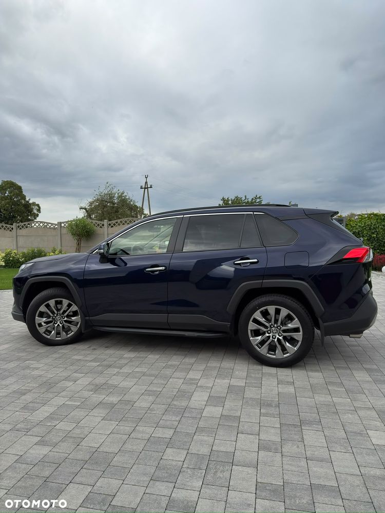 Toyota RAV4 - 6