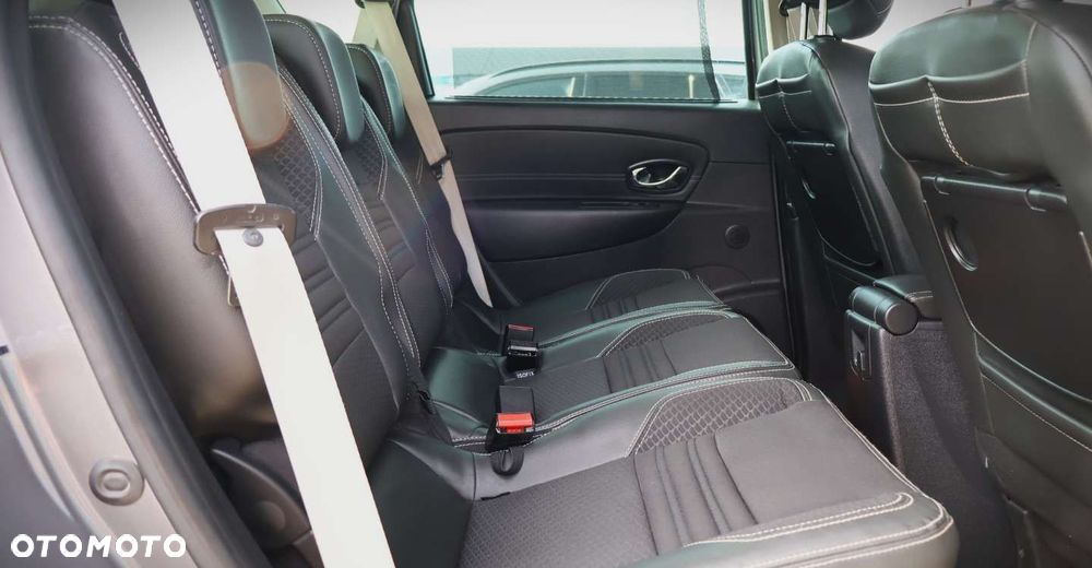 Renault Scenic - 17