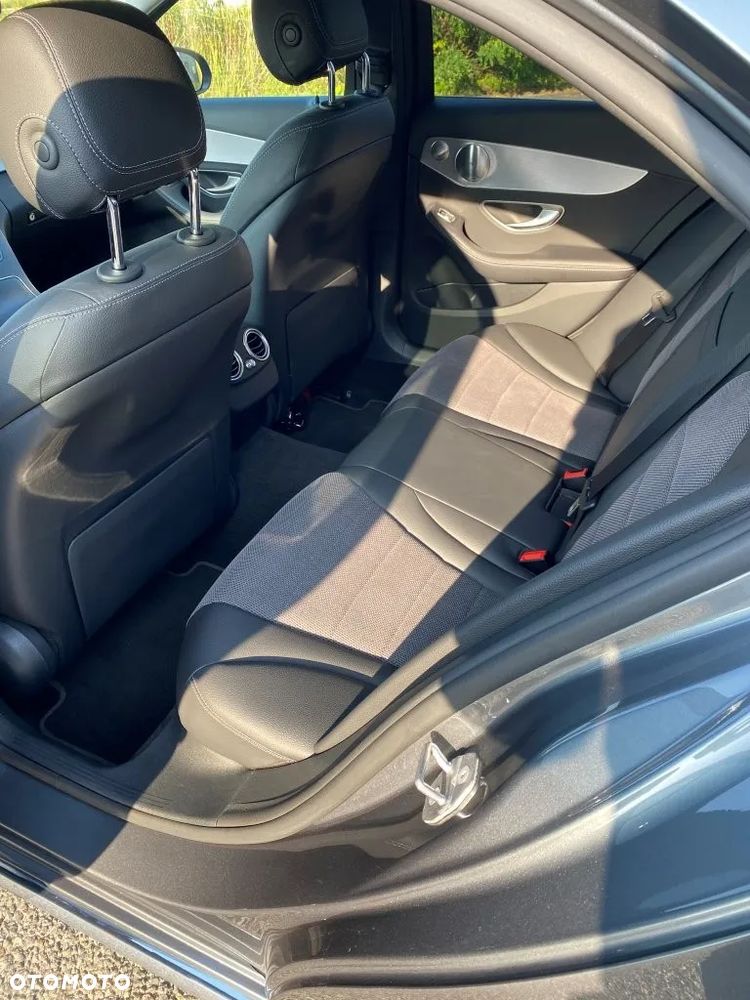 Mercedes-Benz Klasa C 200 4MATIC 9G-TRONIC - 16