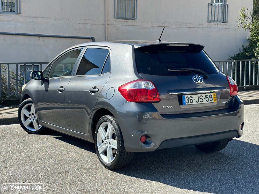 Toyota Auris 1.4 D-4D Exclusive+P.Sport - 5