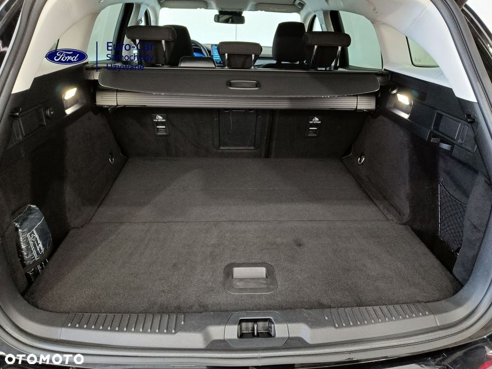 Ford Focus 1.0 EcoBoost Hybrid TITANIUM X - 8
