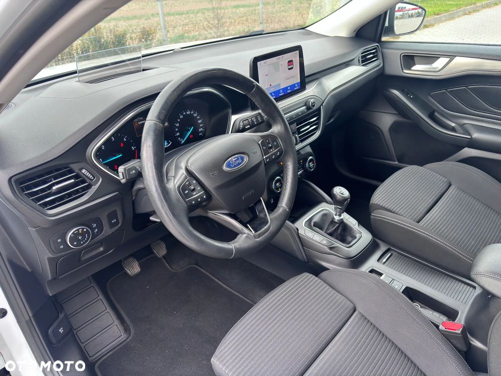 Ford Focus 2.0 TDCi DPF Start-Stopp-System Business - 9