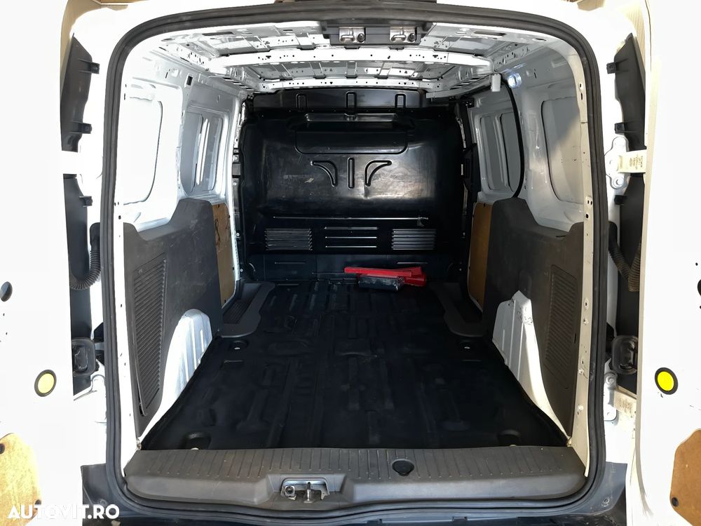 Ford Transit Connect - 9