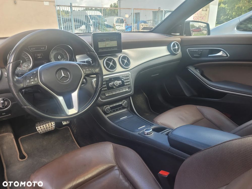 Mercedes-Benz CLA 220 CDI - 4