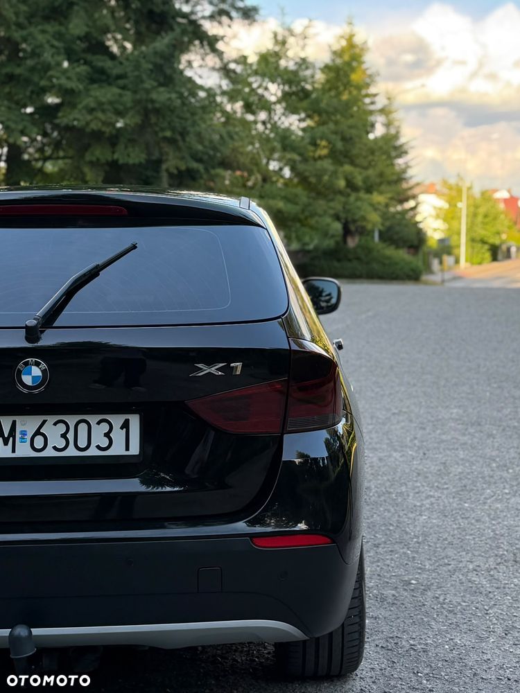 BMW X1 sDrive18d xLine - 13