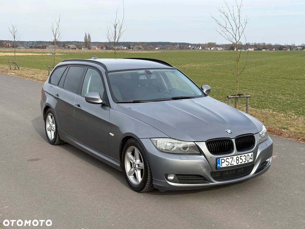 BMW Seria 3 318d - 1