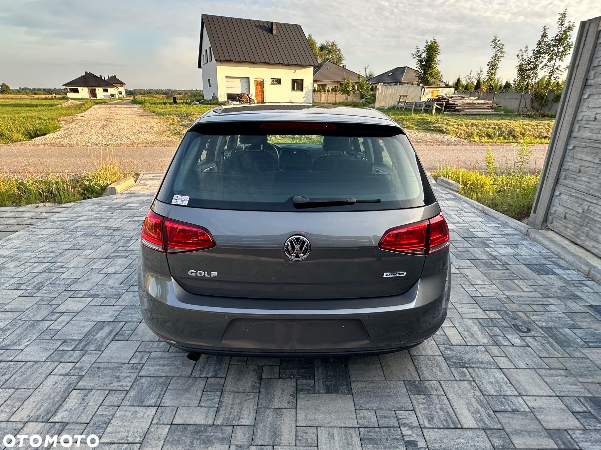 Volkswagen Golf 1.6 BlueTDI Comfortline - 12