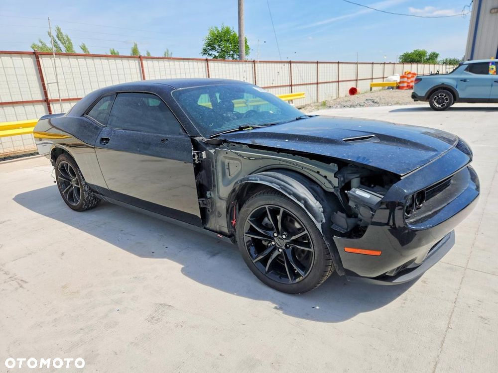 Dodge Challenger - 5