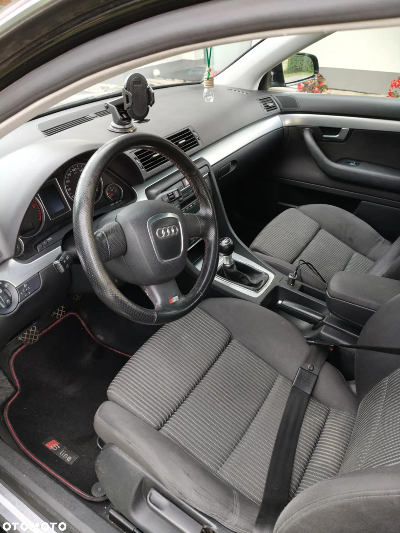 Audi A4 Avant 2.0 TDI - 6