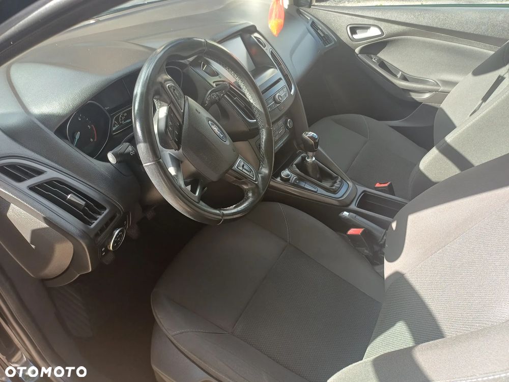 Ford Focus 1.5 TDCi ECOnetic 88g Start-Stopp-System Titanium - 14