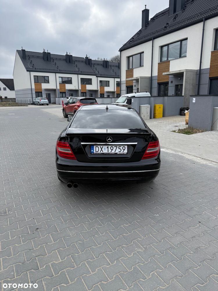 Mercedes-Benz Klasa C 180 BlueEFFICIENCY - 5