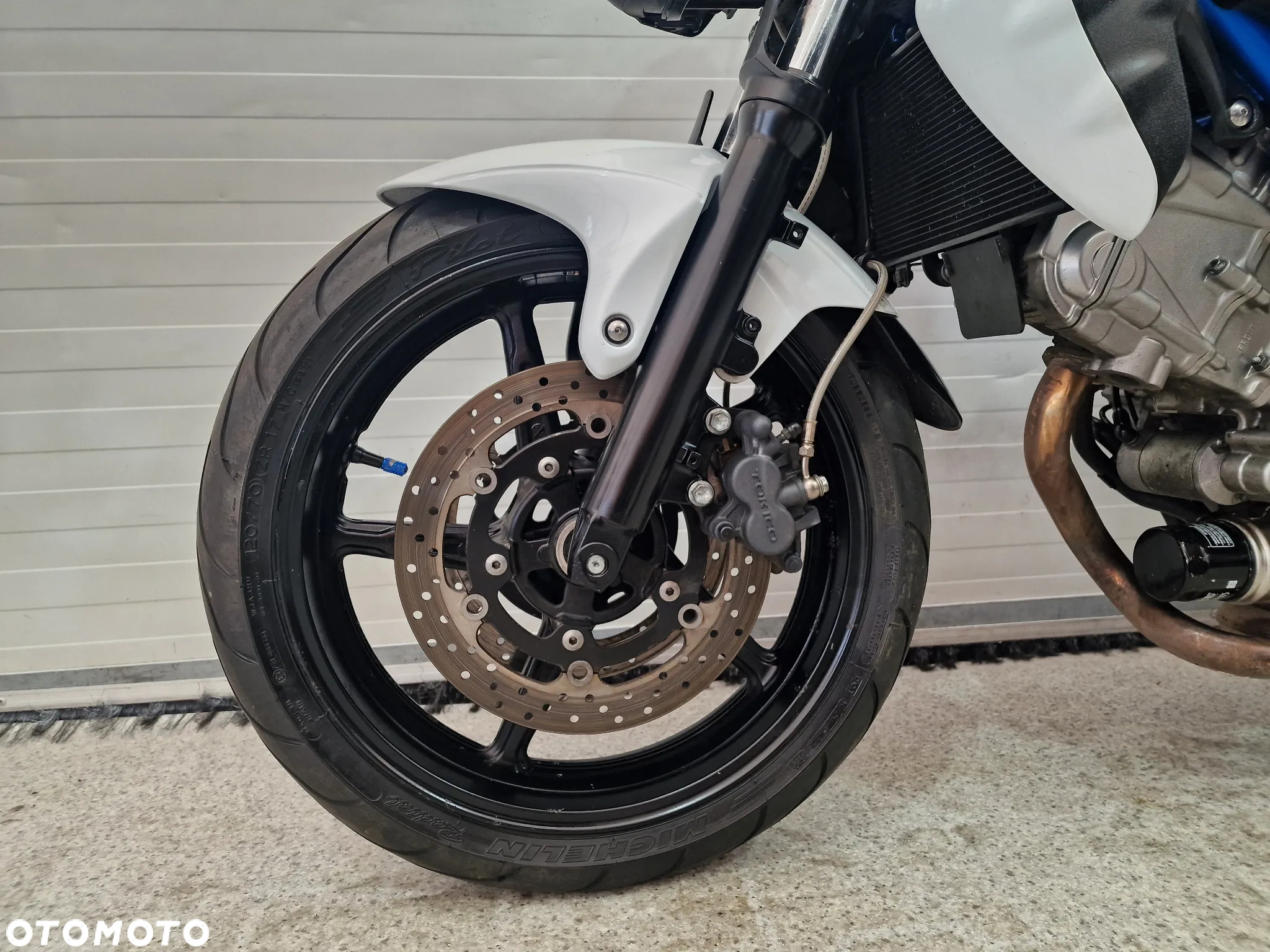 Suzuki Gladius - 19