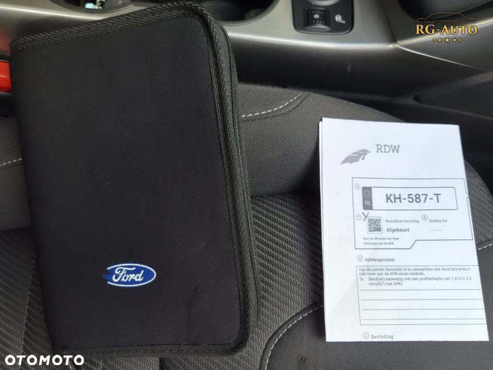 Ford Kuga - 27
