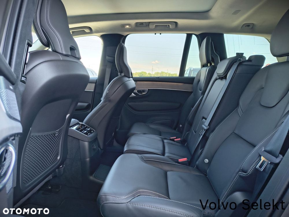 Volvo XC 90 - 25