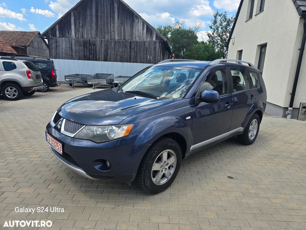 Mitsubishi Outlander 2.0 DI-D Intense - 1
