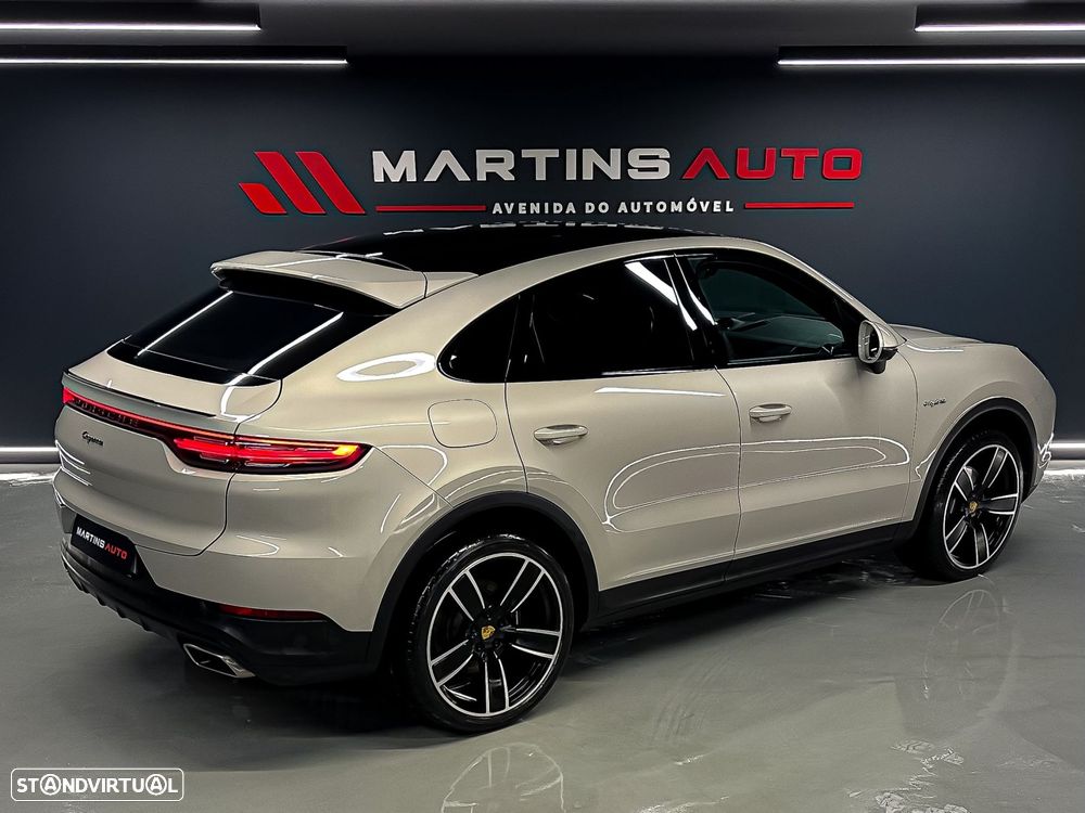 Porsche Cayenne Coupé E-Hybrid Platinum Edition - 3