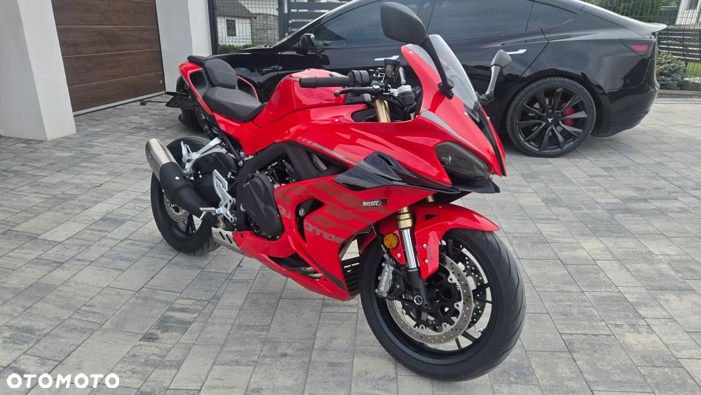 QJMOTOR SRK 800RR - 2