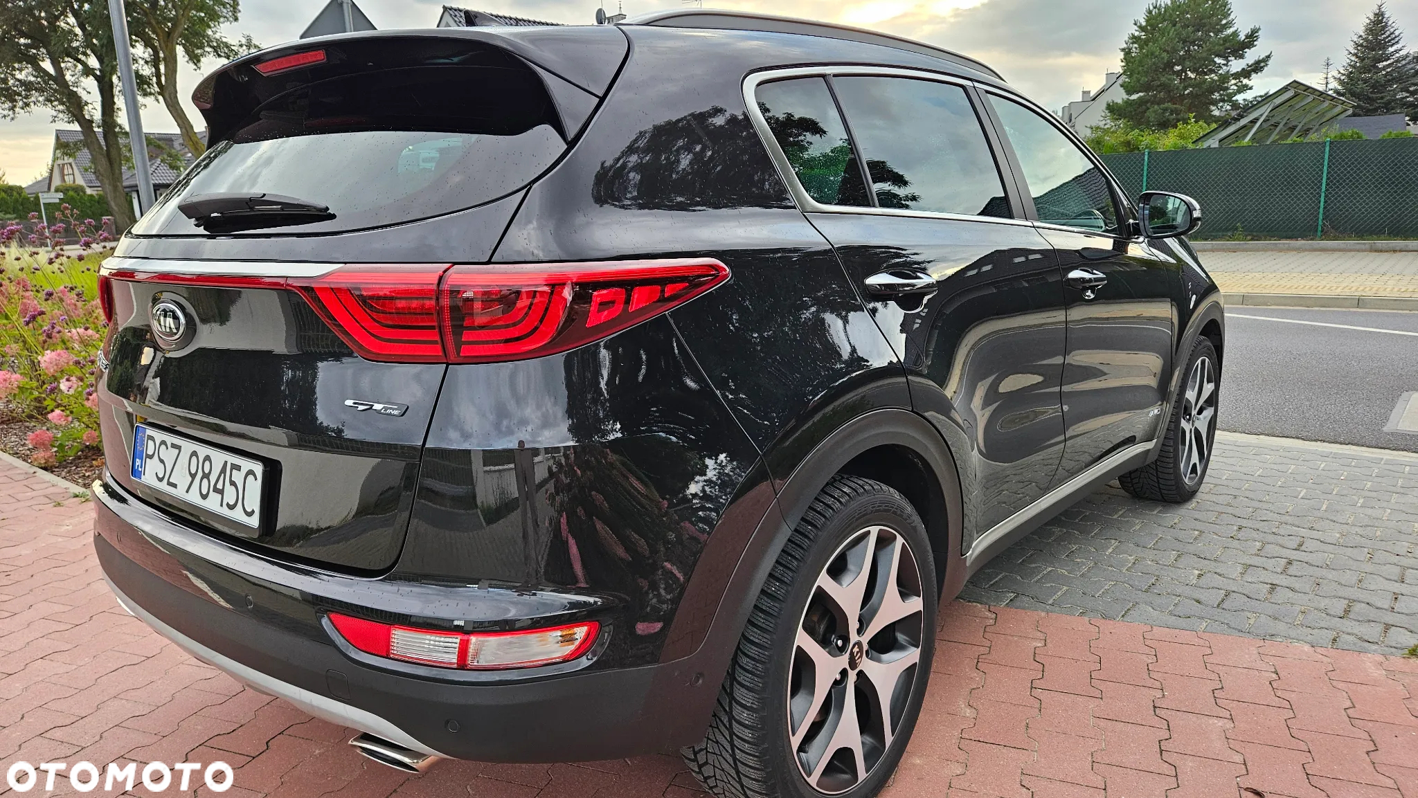 Kia Sportage 2,0 CRDI AWD GT Line - 3
