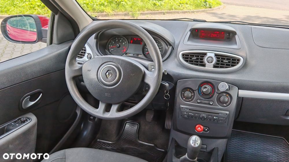 Renault Clio - 8