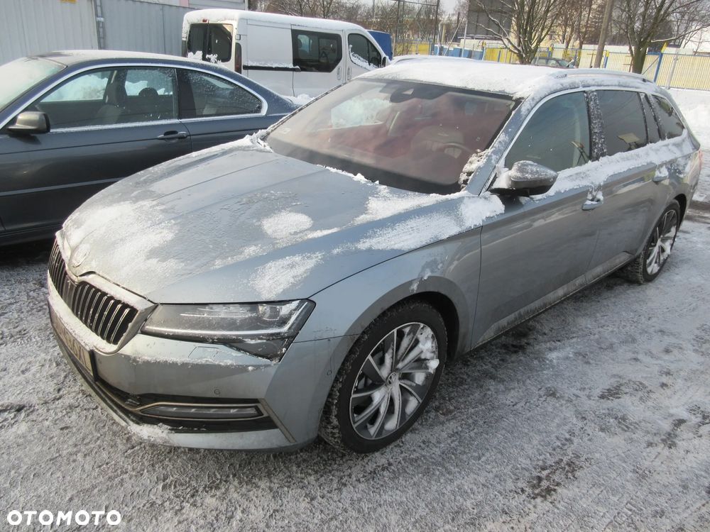 Skoda Superb 2.0 TDI SCR 4x4 L&K DSG - 2