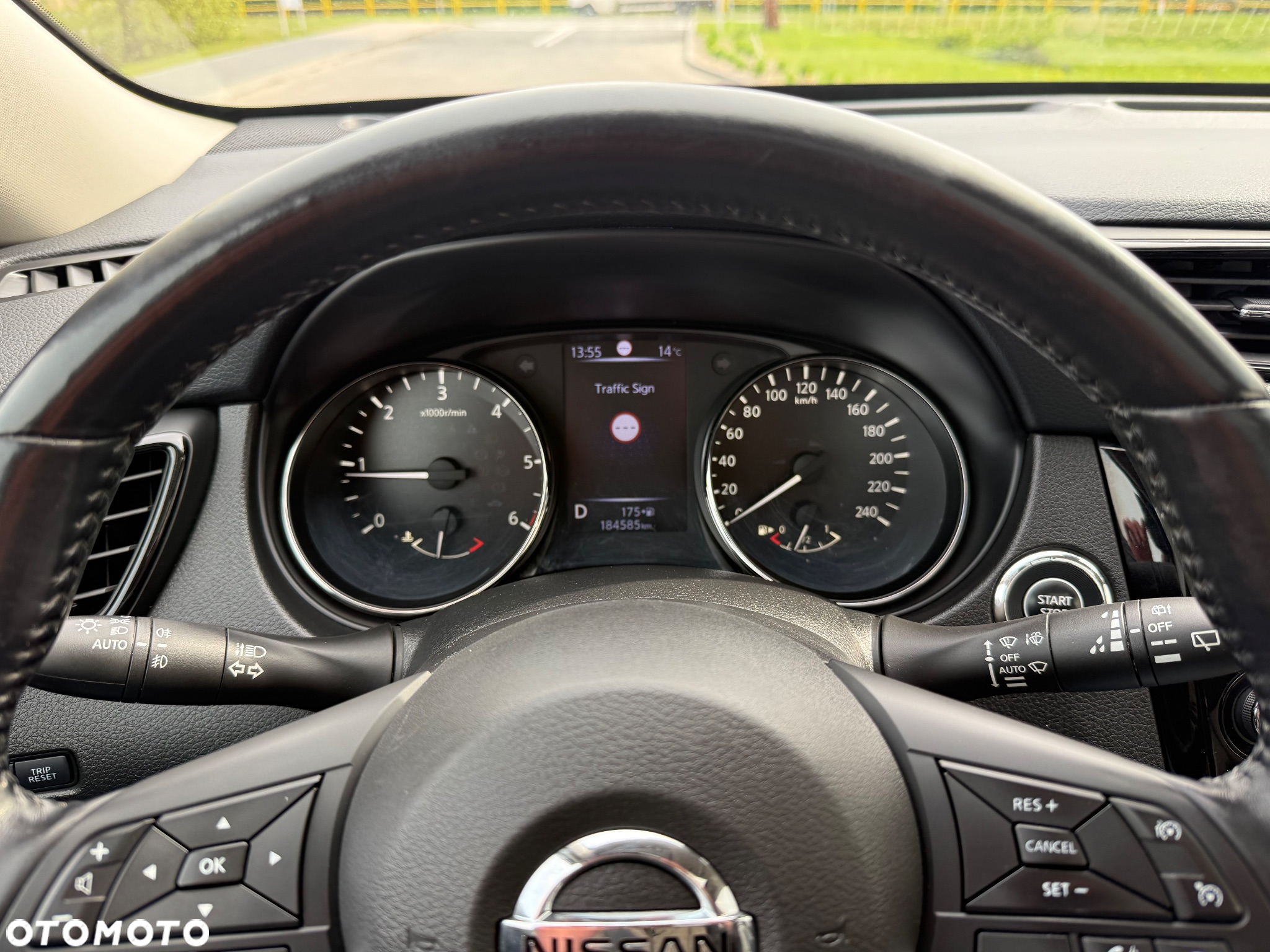 Nissan X-Trail 2.0 dCi Tekna 4WD Xtronic 7os - 29