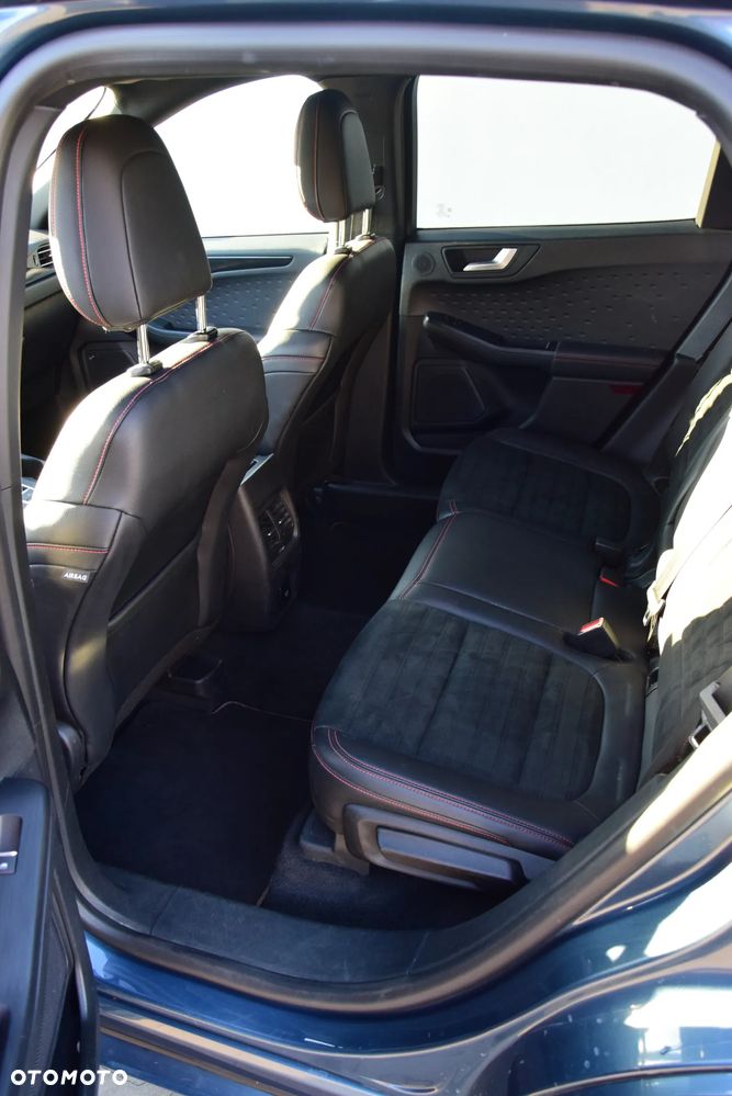 Ford Kuga 2.0 EcoBlue AWD ST-Line X - 22