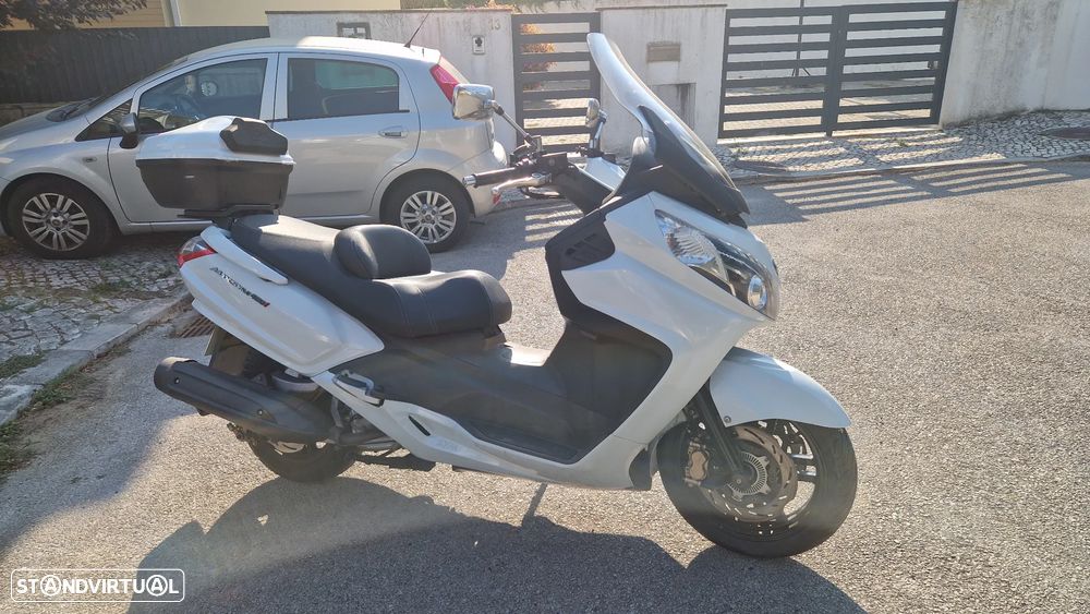Sym MAXSYM - 4