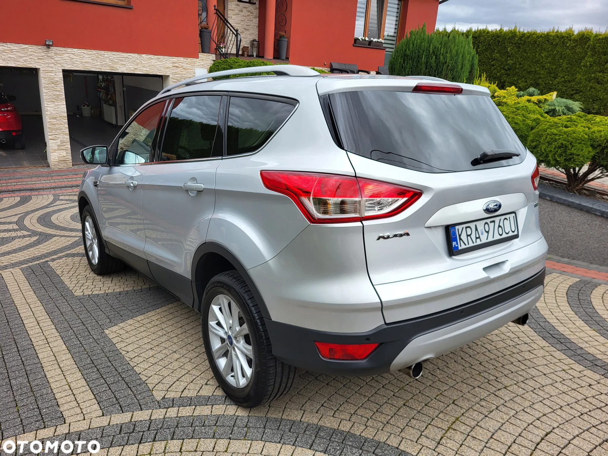 Ford Kuga 1.5 EcoBoost 4x4 Titanium - 3