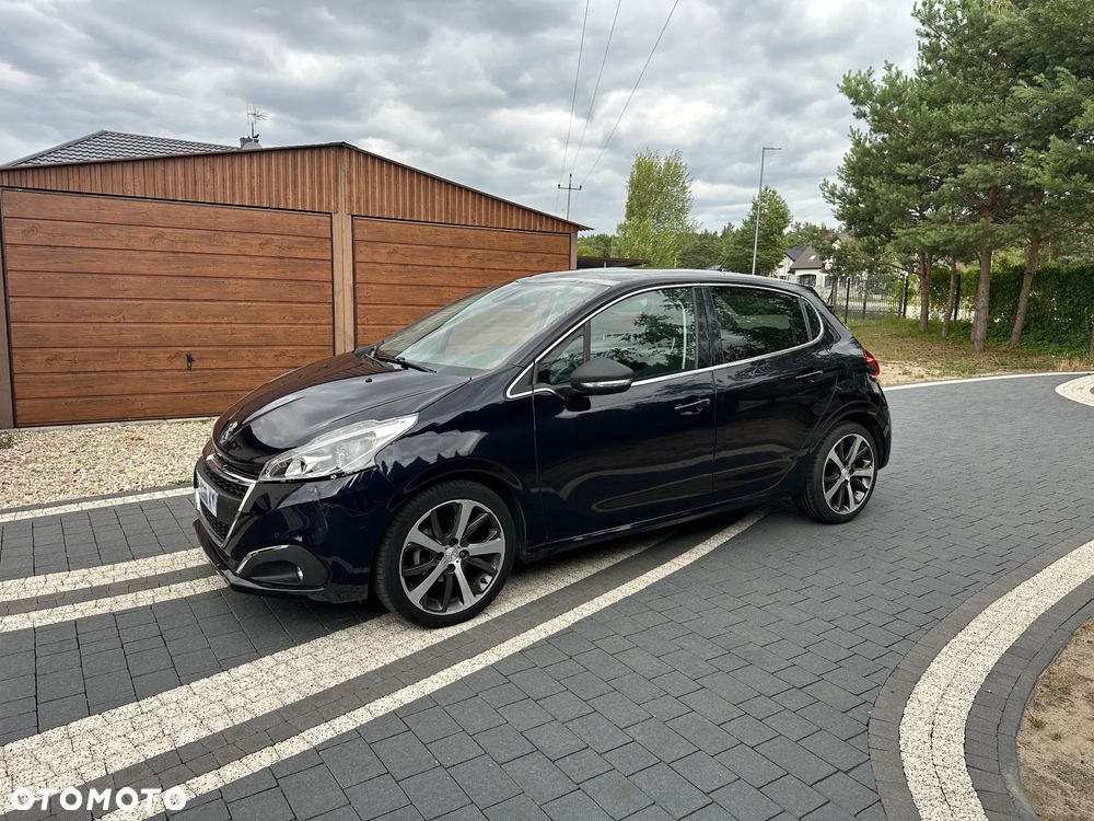 Peugeot 208 PureTech 110 Stop & Start EAT6 Signature - 12