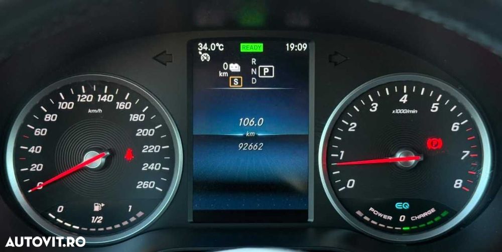 Mercedes-Benz GLC - 28