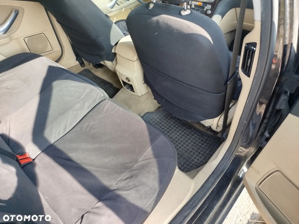 Ford Mondeo 2.0 TDCi Ghia - 14