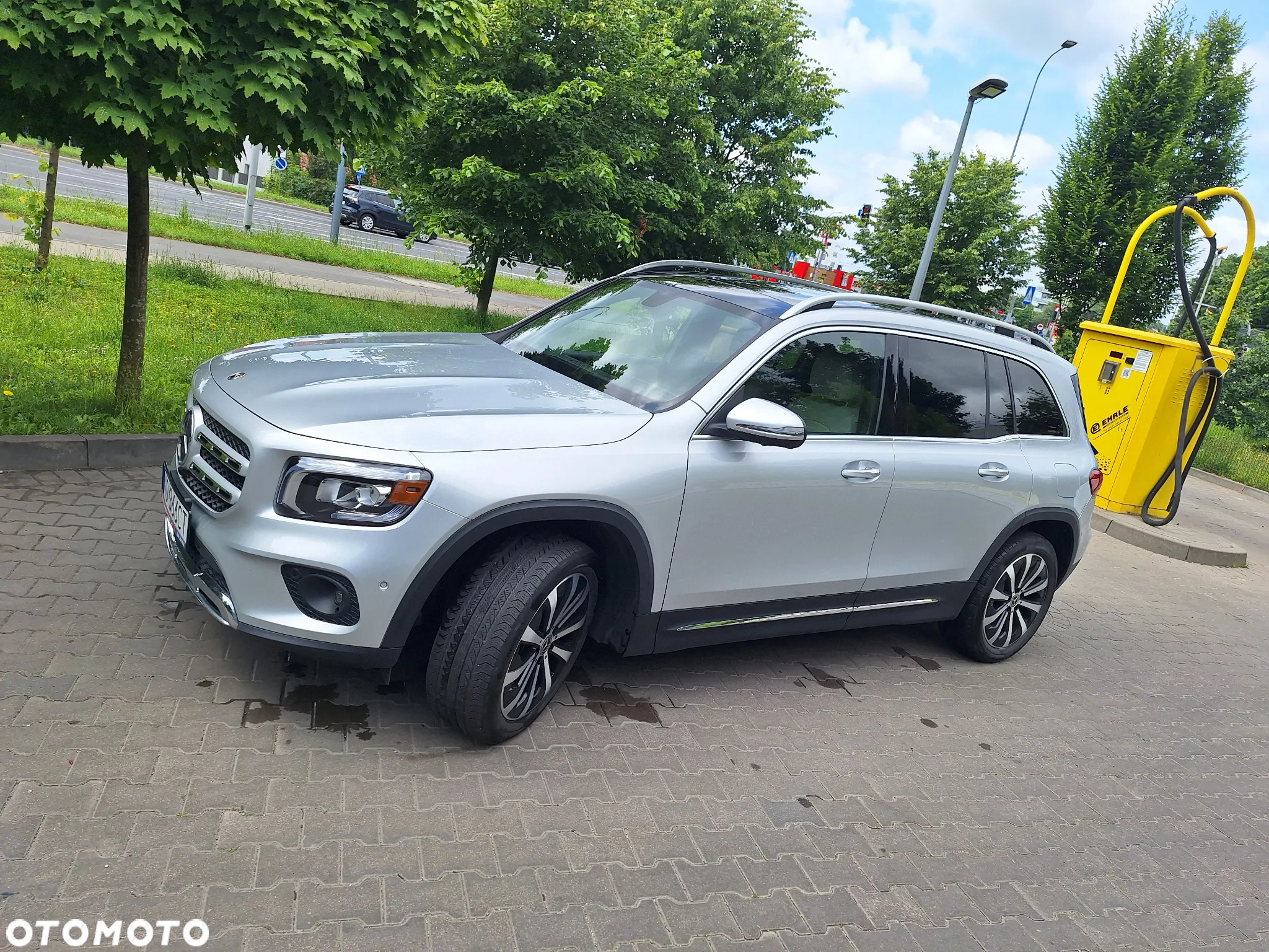 Mercedes-Benz GLB 250 4-Matic 8G-DCT - 2