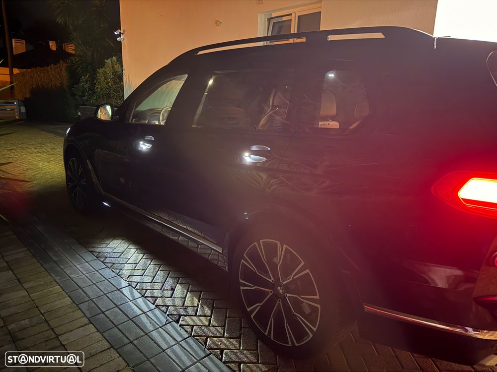 BMW X7 30 d xDrive Pack M - 2