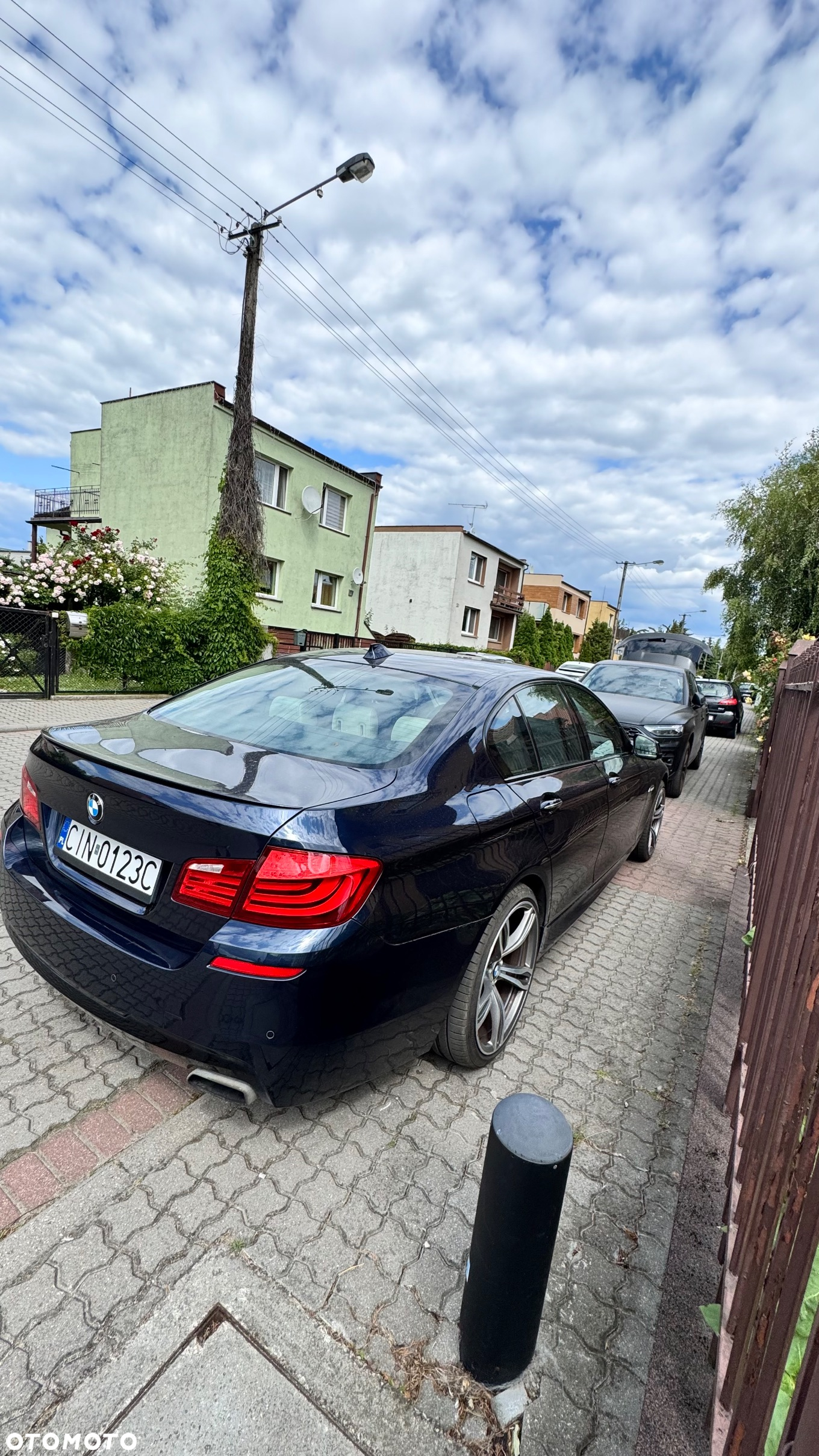 BMW Seria 5 550i - 8